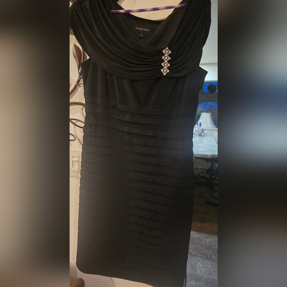 Black cocktail dress size 12 scarlet - Picture 1 of 5